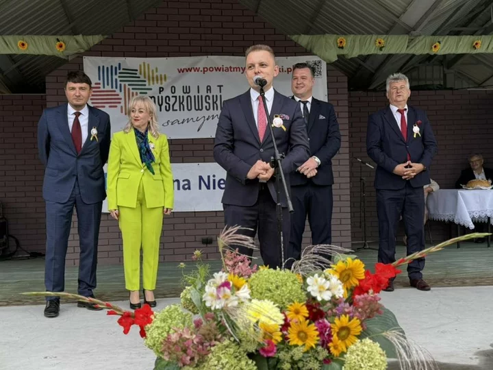 Zdjęcie: Dożynki Powiatowo-Gminne w Niegowie