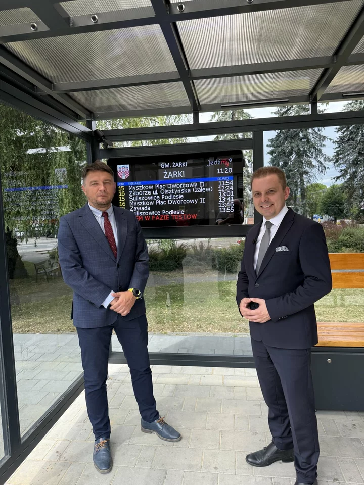 Zdjęcie: Nowe wiaty przystankowe!